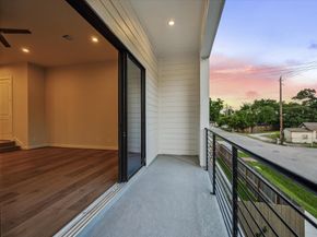 129 Eastwood Street, Houston TX 77011