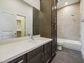 129 Eastwood Street, Houston TX 77011
