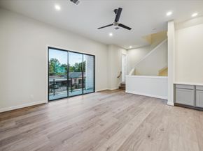 129 Eastwood Street, Houston TX 77011