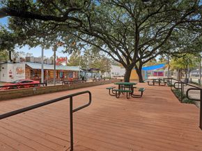 129 Eastwood Street, Houston TX 77011