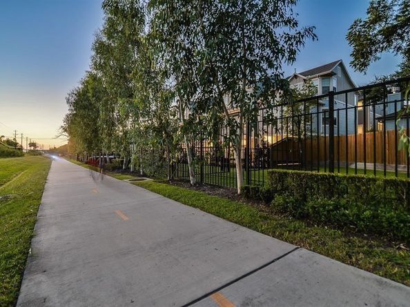 414 W 25th Street, Houston TX 77008