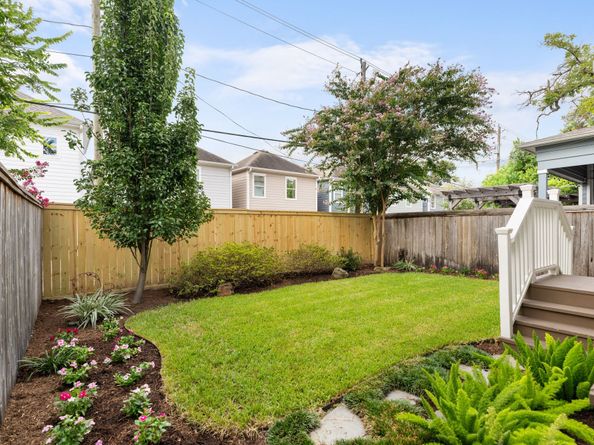 414 W 25th Street, Houston TX 77008