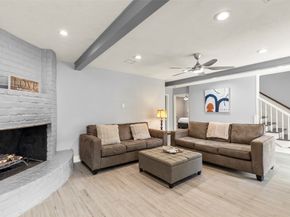 12423 Honeywood Trail, Houston TX 77077