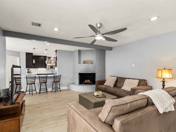 12423 Honeywood Trail, Houston TX 77077