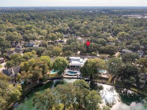 12423 Honeywood Trail, Houston TX 77077