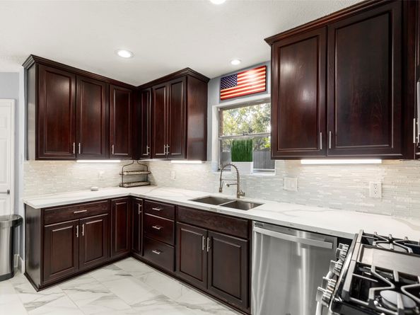 12423 Honeywood Trail, Houston TX 77077