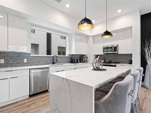 2404 Hadley Street C, Houston TX 77003