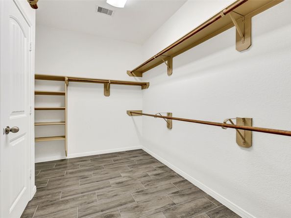 31 Hearthwick Road, Tomball TX 77375