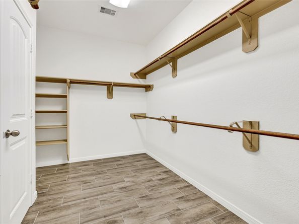 31 Hearthwick Road, Tomball TX 77375