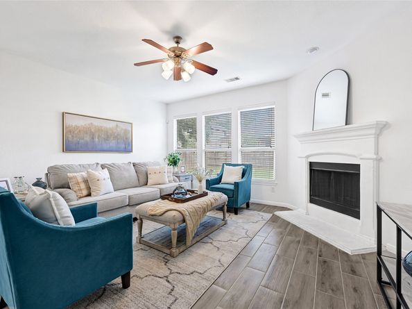 31 Hearthwick Road, Tomball TX 77375