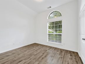 31 Hearthwick Road, Tomball TX 77375