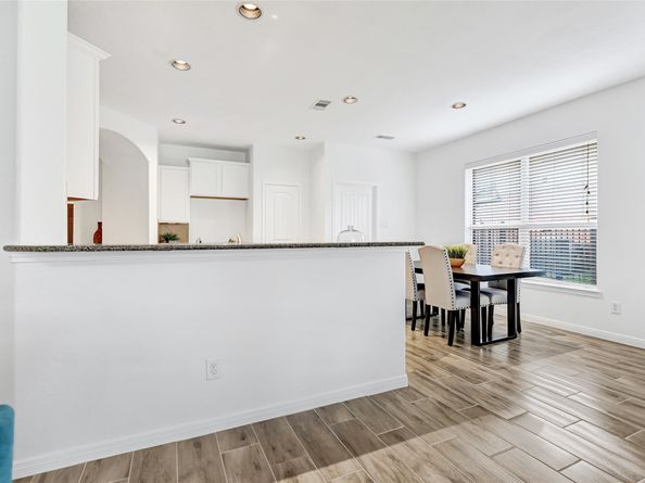 31 Hearthwick Road, Tomball TX 77375