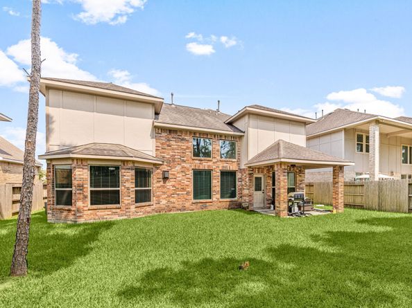 14823 Twin Waters Court, Houston TX 77044