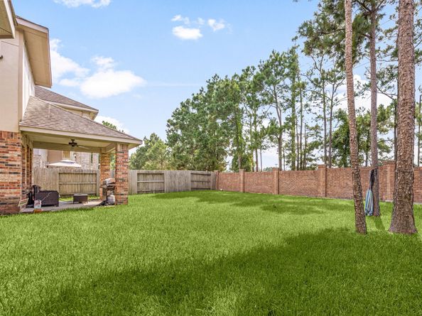 14823 Twin Waters Court, Houston TX 77044