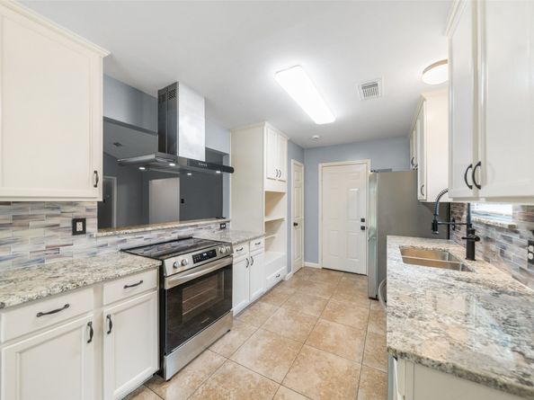 16330 Autumn Wind Drive, Houston TX 77090