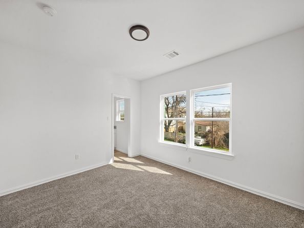 2019 Harlem Street, Houston TX 77020