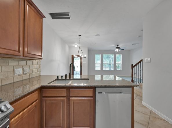 133 E Montfair Boulevard, The Woodlands TX 77382