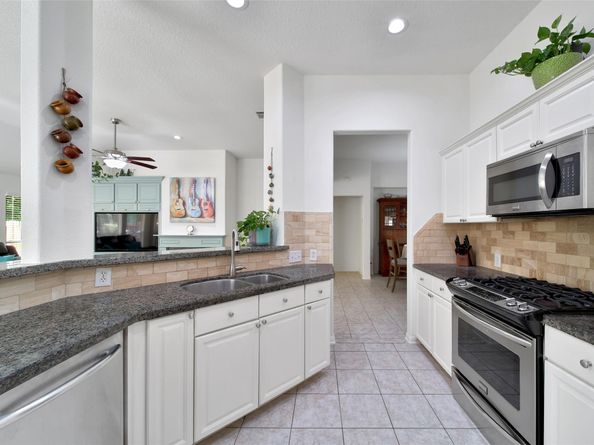 67 N Veranda Ridge Drive, The Woodlands TX 77382