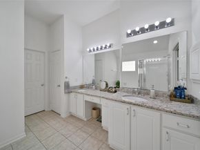67 N Veranda Ridge Drive, The Woodlands TX 77382