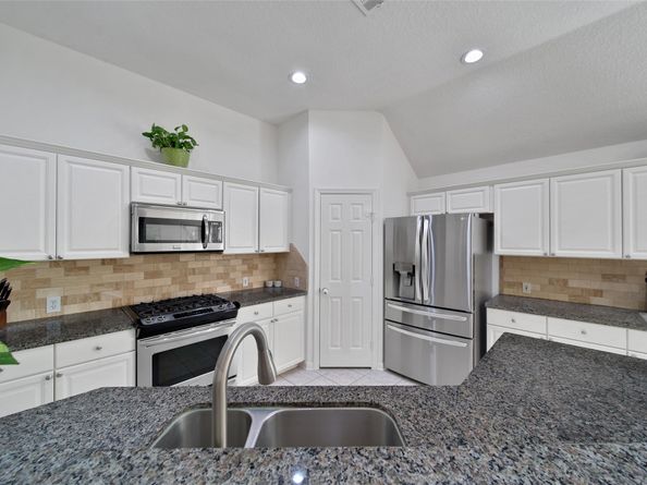 67 N Veranda Ridge Drive, The Woodlands TX 77382