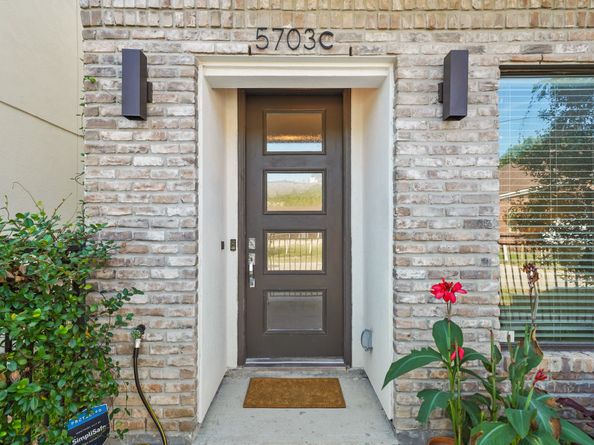 5703 Larkin Street C, Houston TX 77007