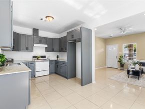 8717 Peachtree Street, Houston TX 77016