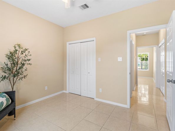 8717 Peachtree Street, Houston TX 77016