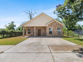 8717 Peachtree Street, Houston TX 77016