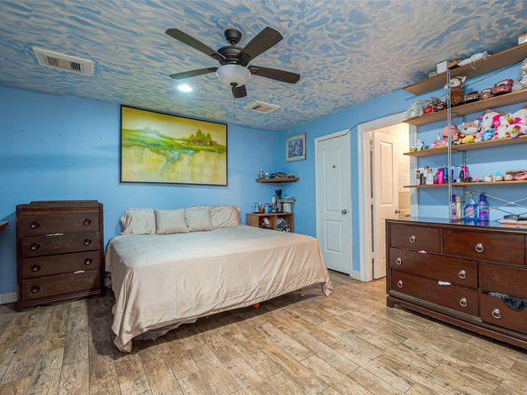 6009 Crane Street, Houston TX 77026