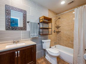 6009 Crane Street, Houston TX 77026