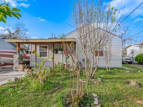 6009 Crane Street, Houston TX 77026