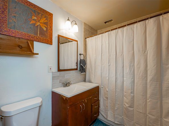 6009 Crane Street, Houston TX 77026
