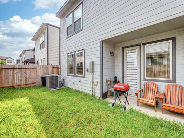 9949 STOREHOUSE Drive, Houston TX 77080