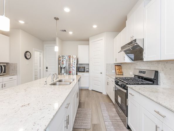9949 STOREHOUSE Drive, Houston TX 77080
