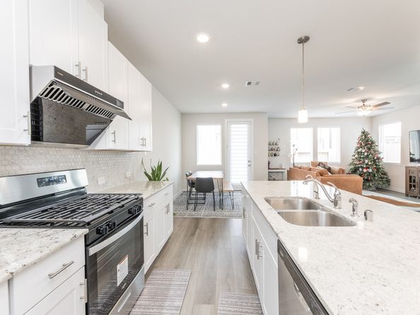9949 STOREHOUSE Drive, Houston TX 77080