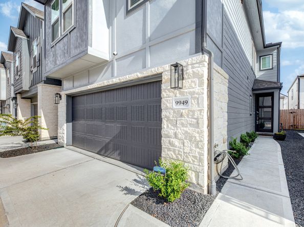 9949 STOREHOUSE Drive, Houston TX 77080