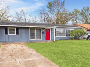 5835 Kenilwood Drive, Houston TX 77033