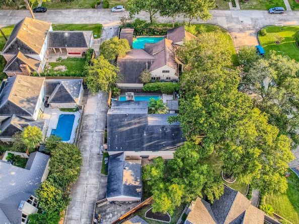 707 Queensmill Court, Houston TX 77079