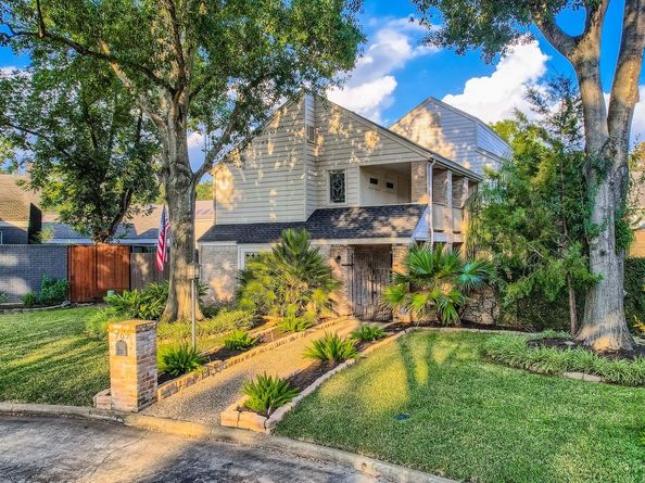 707 Queensmill Court, Houston TX 77079