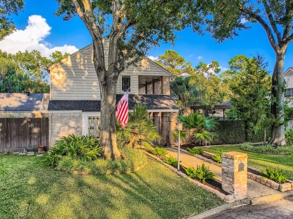 707 Queensmill Court, Houston TX 77079