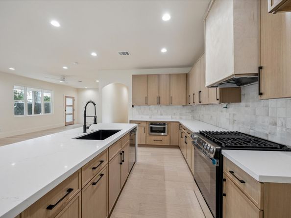 3709 Brookwoods Drive, Houston TX 77092