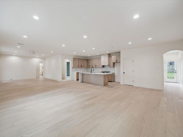 3709 Brookwoods Drive, Houston TX 77092