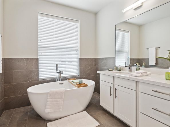 137 Eastwood Street, Houston TX 77011