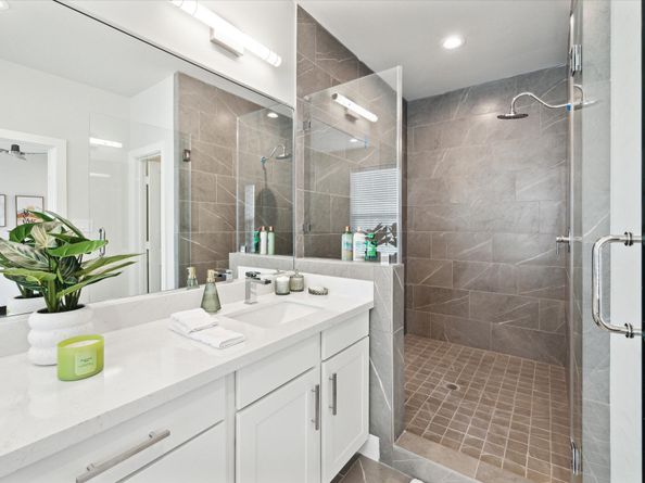 137 Eastwood Street, Houston TX 77011