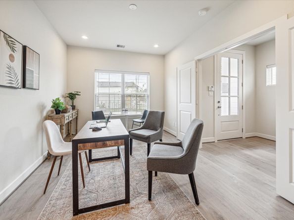 137 Eastwood Street, Houston TX 77011