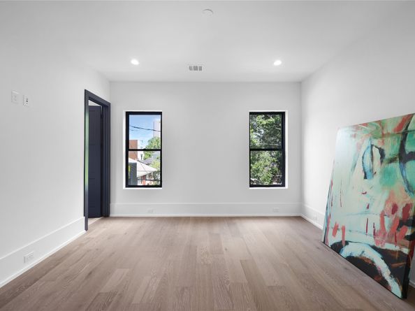 1242 Peden Street, Houston TX 77006