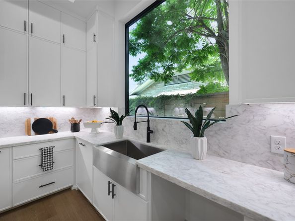 1242 Peden Street, Houston TX 77006