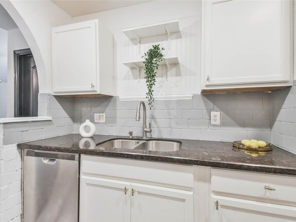 3734 Varla Lane, Houston TX 77014