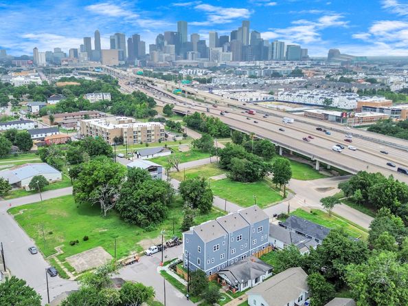 2604 Briley Street, Houston TX 77004