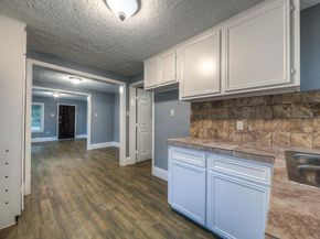 8422 Southview Street, Houston TX 77051